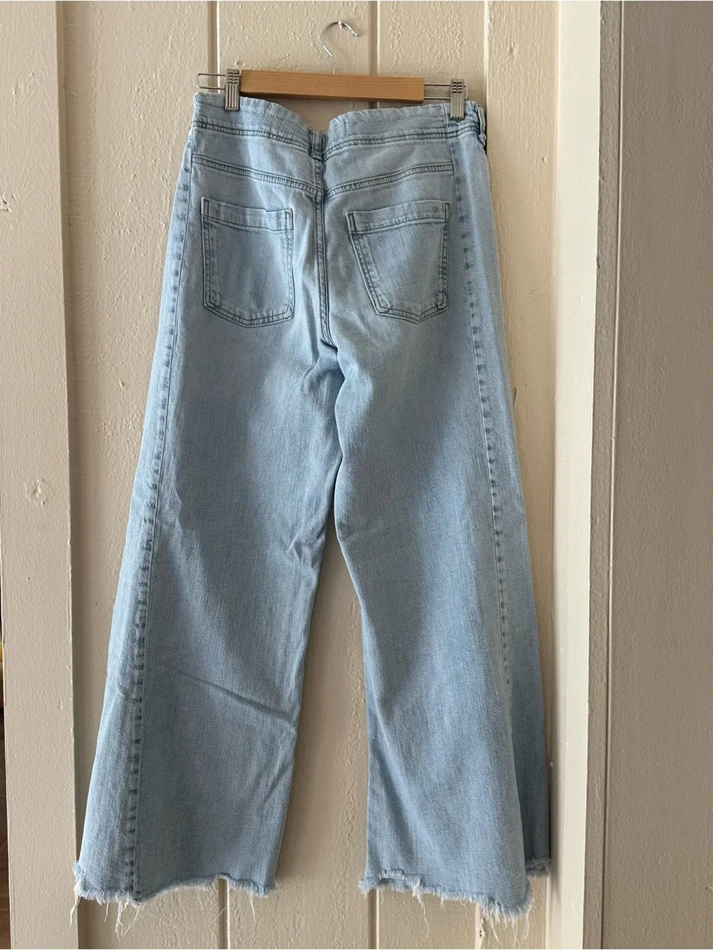 EXCELLENT ANTHROPOLOGIE PILCRO ADI REGENERATIVE COTTON MID RISE FLARE JEANS 28 - Picture 2 of 3